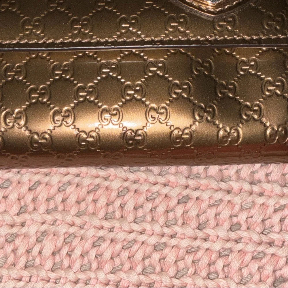 Gucci Metallic Gold Clutch with Chain - Picture 7 of 7